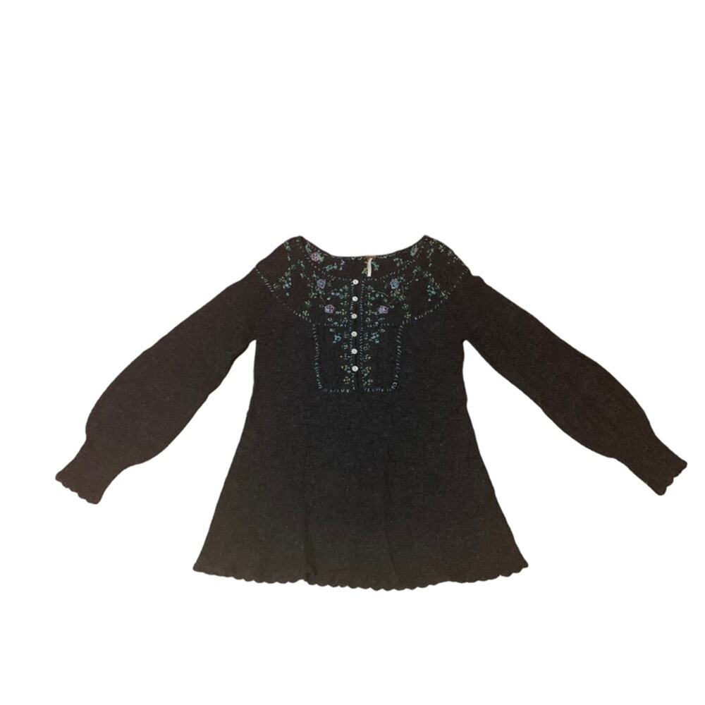 Free People Wool Blend Sweater Floral Embroidery Gray Cottagecore‎ Size Medium